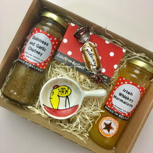 Load image into Gallery viewer, Belfast Hamper. Luxury Guinness &amp; Whiskey Preserves and a Pottery Bowl